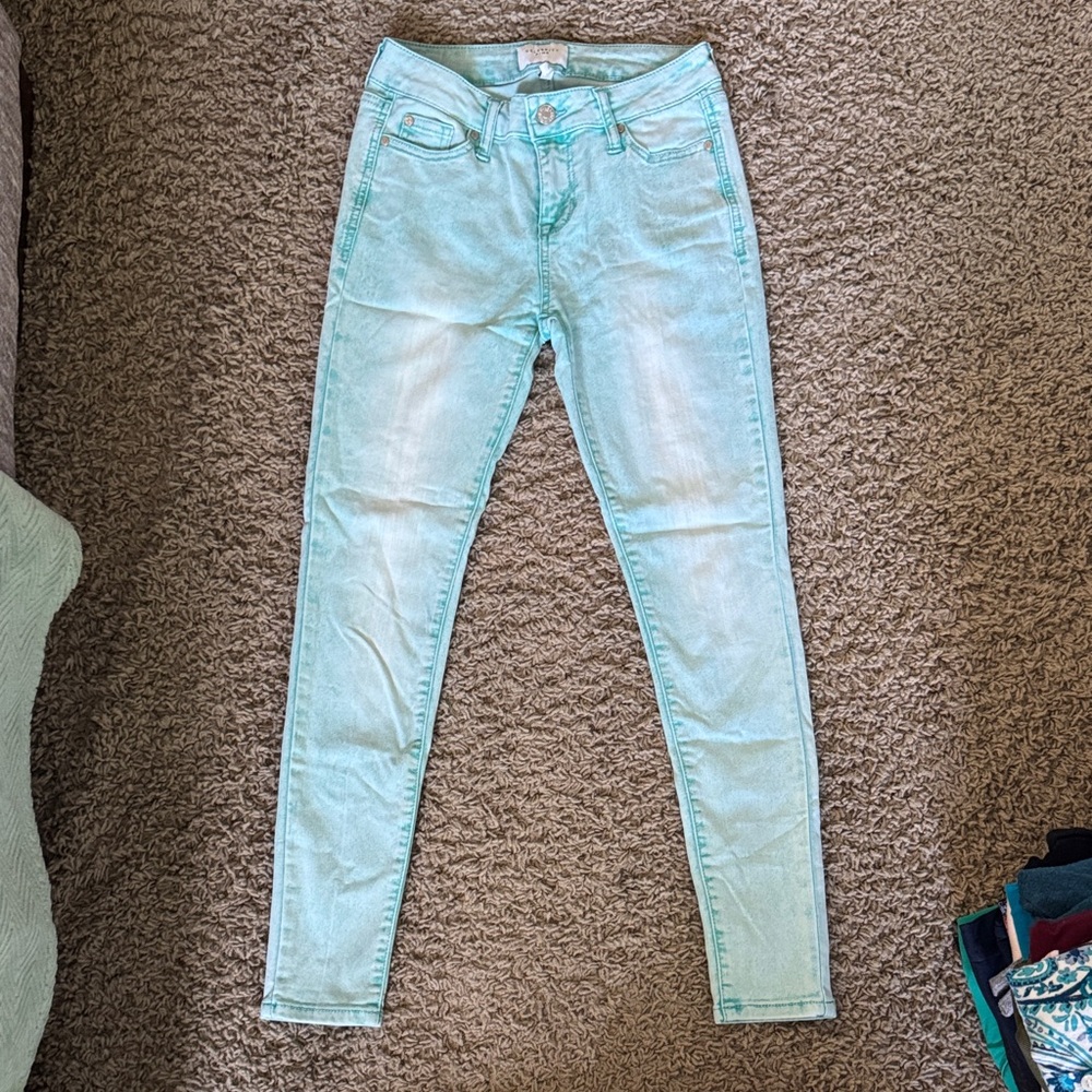 Celebrity Pink Women's Aqua Skinny Jeans